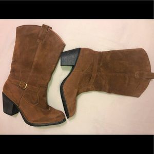 NWOT Women’s Brown Boots